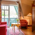 Hohenzollern Apart Otel 4*