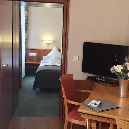 Hohenzollern Apart Otel 4*